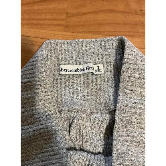 Abercrombie And Fitch Short Gray Knit Lounge Women’s S - Picture 2 of 4